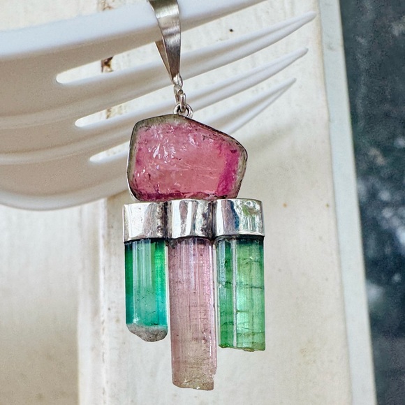 Label - Picture 11 of 16